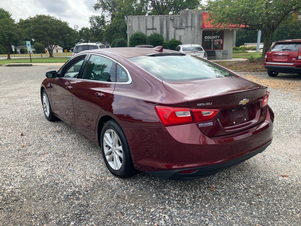 2016 Chevrolet Malibu Image 8