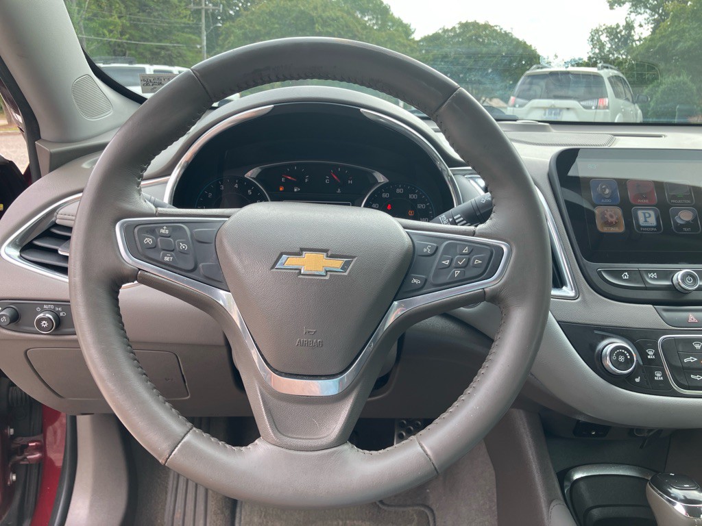 2016 Chevrolet Malibu Image 13
