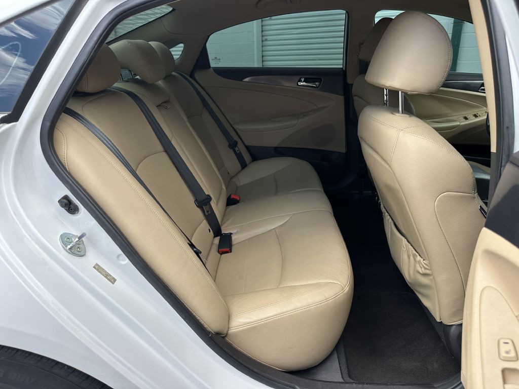 2012 Hyundai Sonata Image 17