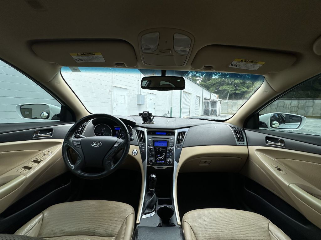 2012 Hyundai Sonata Image 21