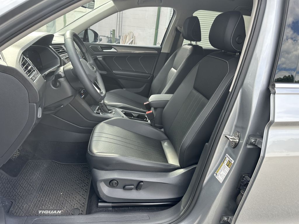 2023 Volkswagen Tiguan Image 11