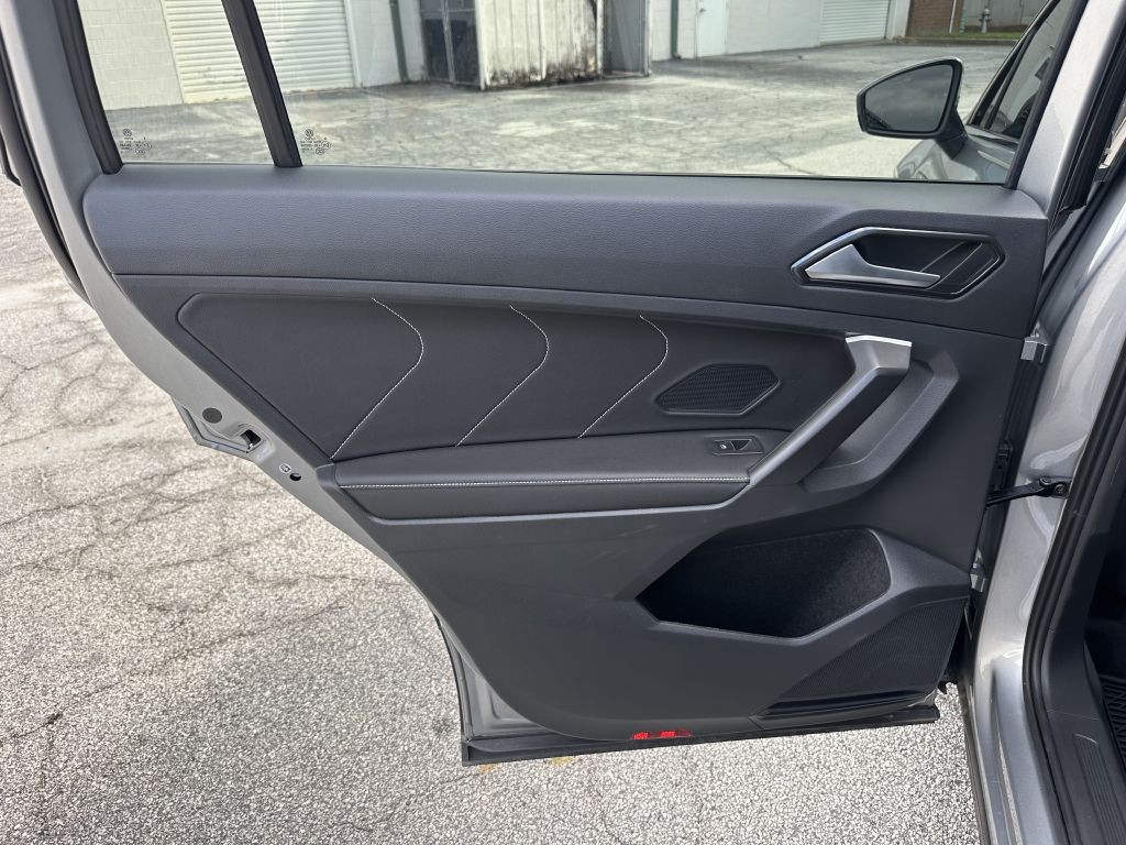 2023 Volkswagen Tiguan Image 12