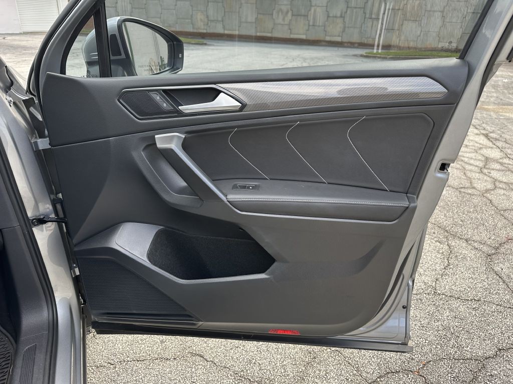 2023 Volkswagen Tiguan Image 17