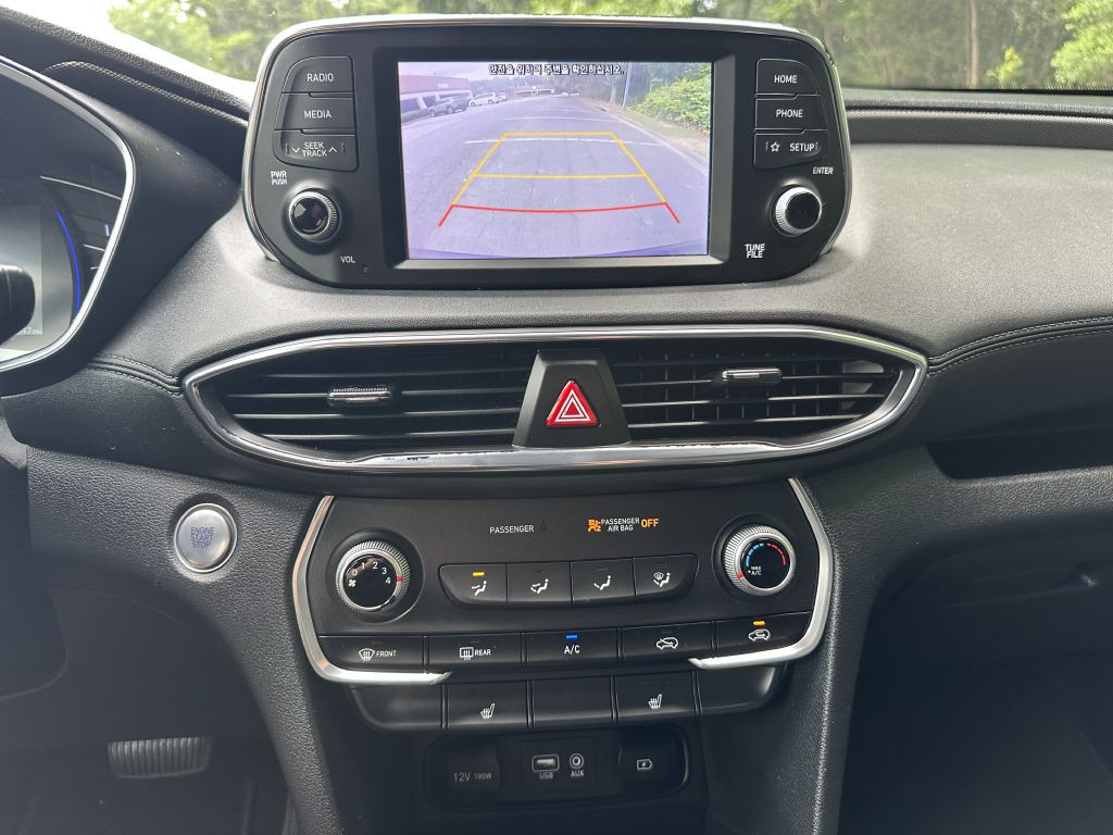 2020 Hyundai Santa Fe Image 29