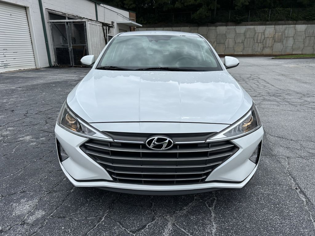 2020 Hyundai Elantra Image 2