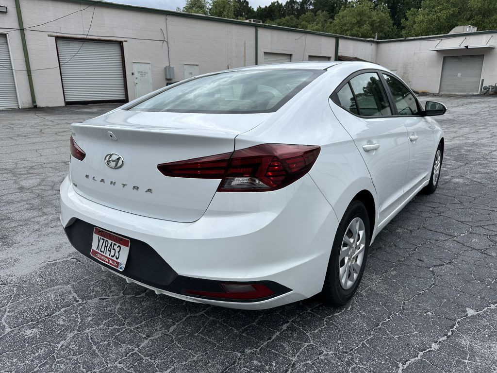 2020 Hyundai Elantra Image 5