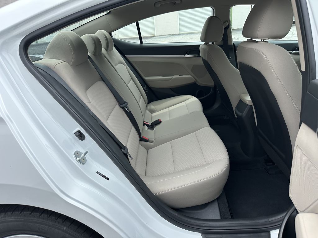 2020 Hyundai Elantra Image 13