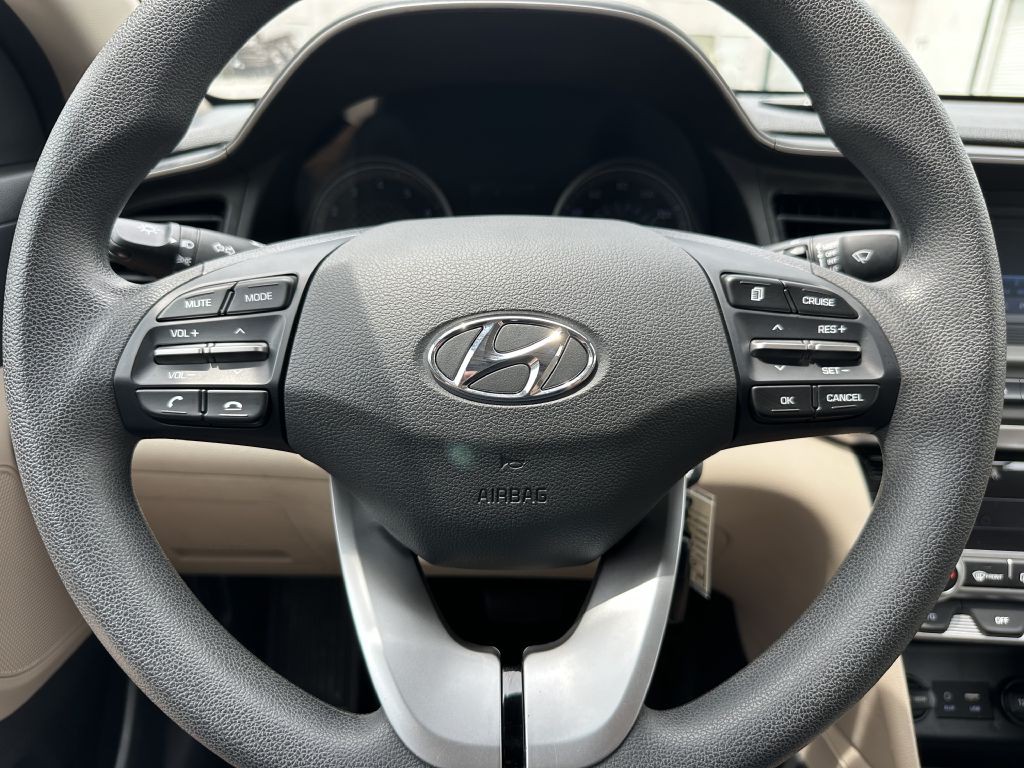 2020 Hyundai Elantra Image 20