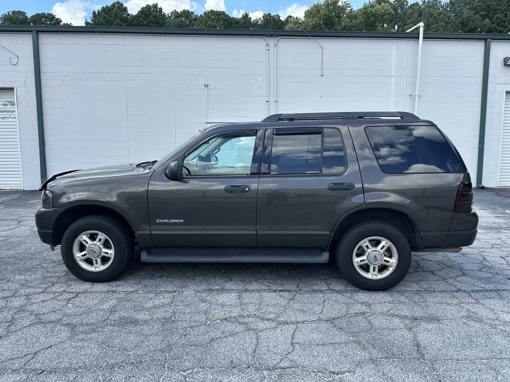2005 Ford Explorer Image 8
