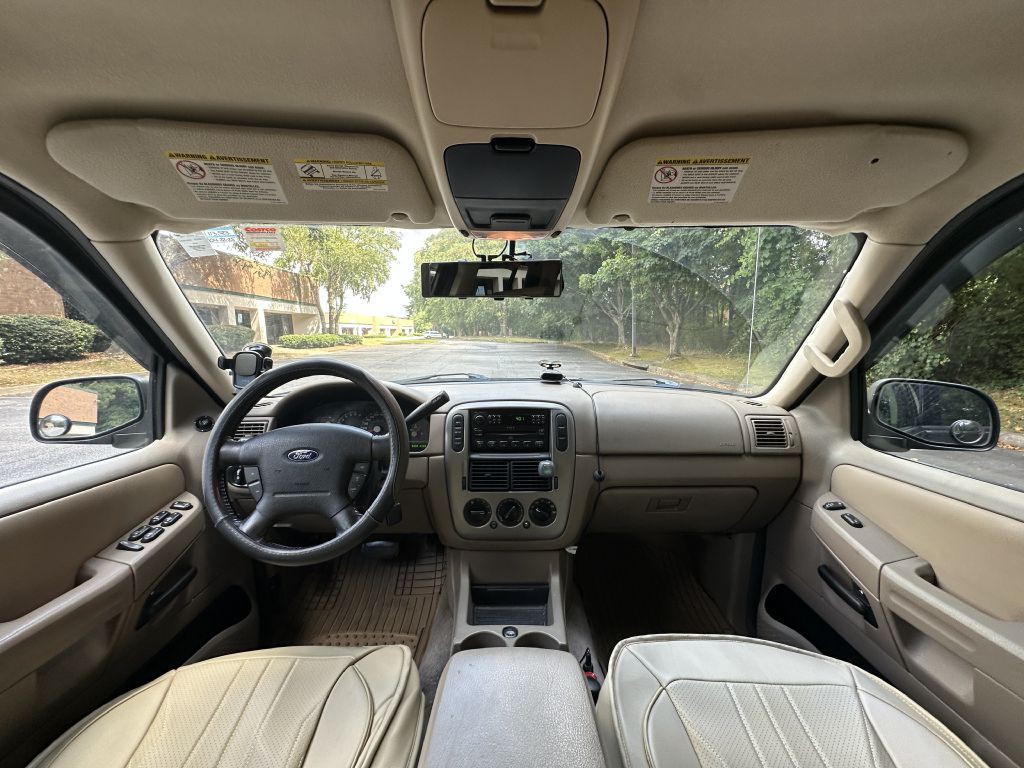 2005 Ford Explorer Image 20