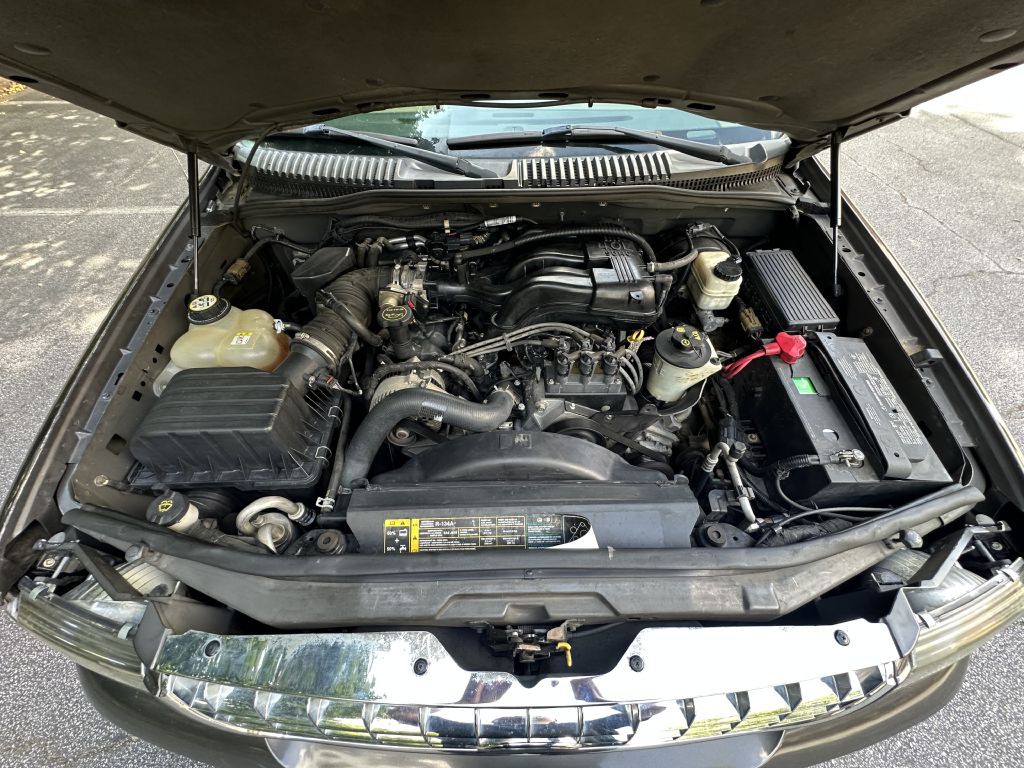 2005 Ford Explorer Image 35