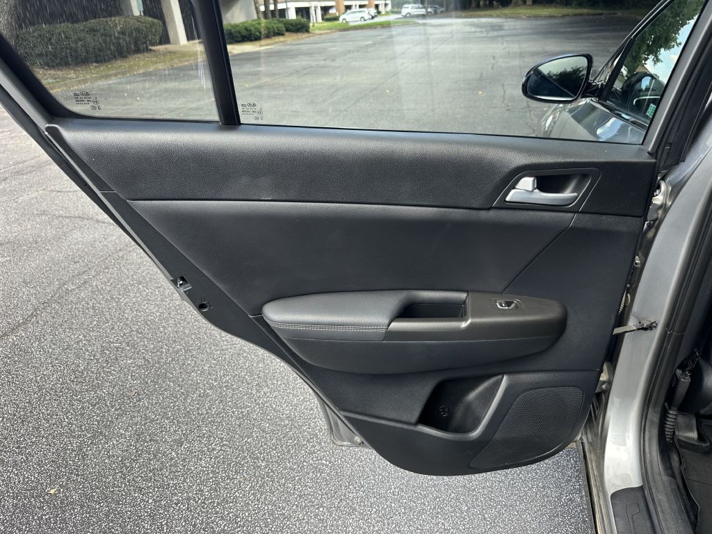 2021 Kia Sportage Image 12