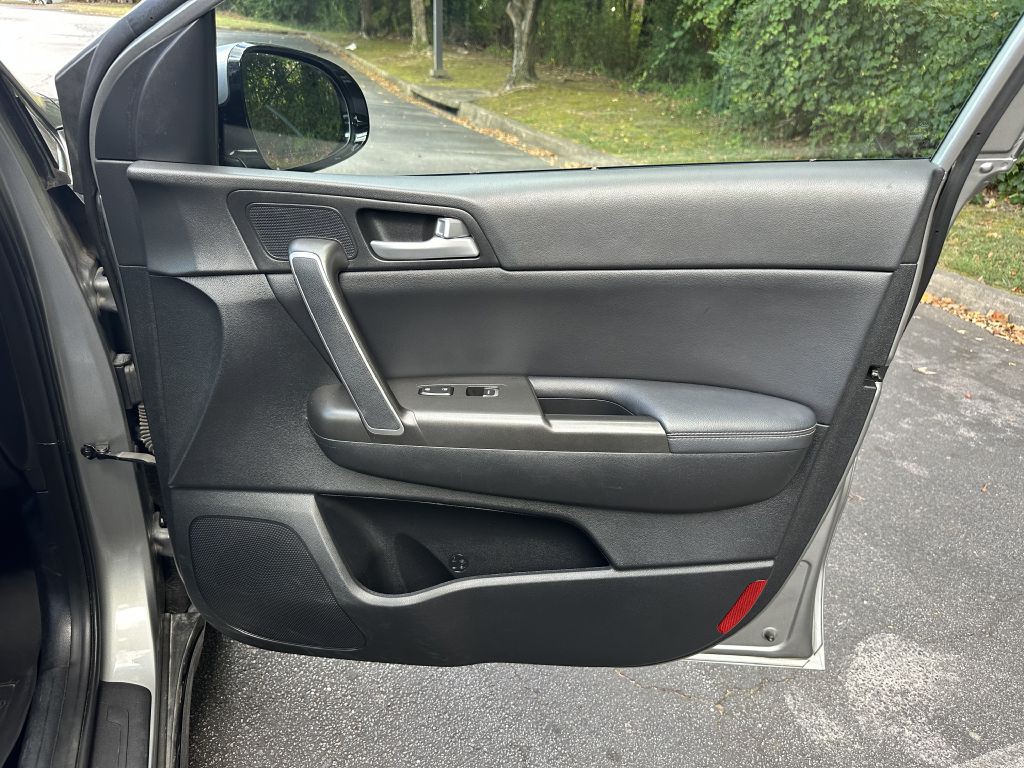 2021 Kia Sportage Image 17