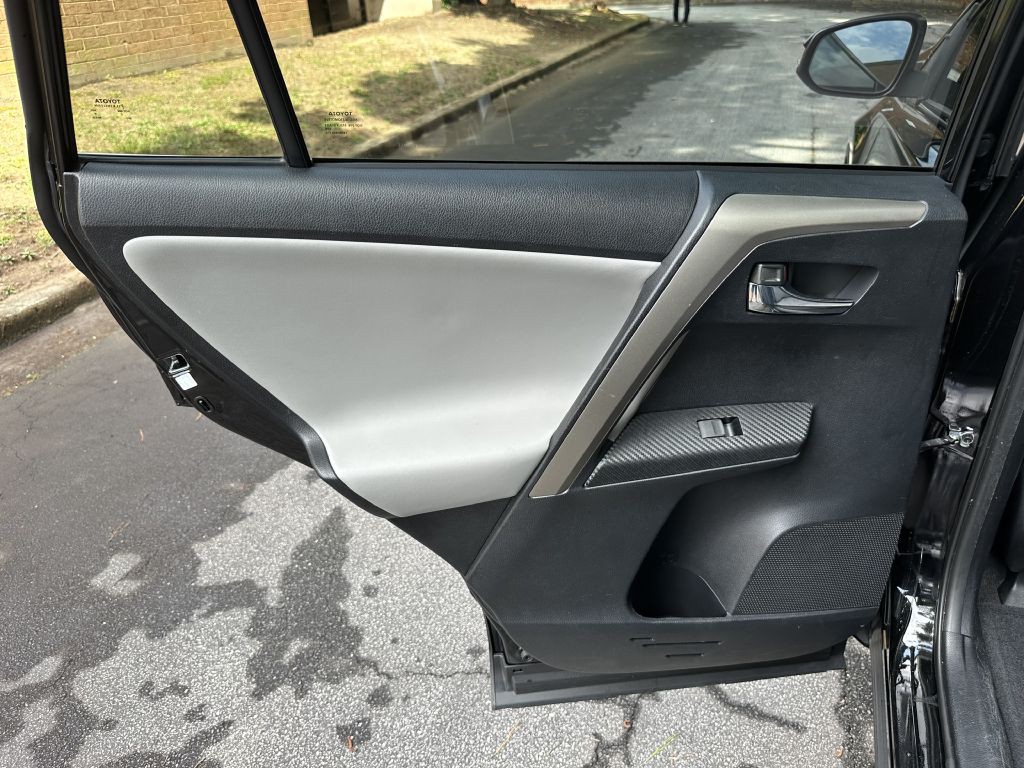 2014 Toyota Rav4 Image 12
