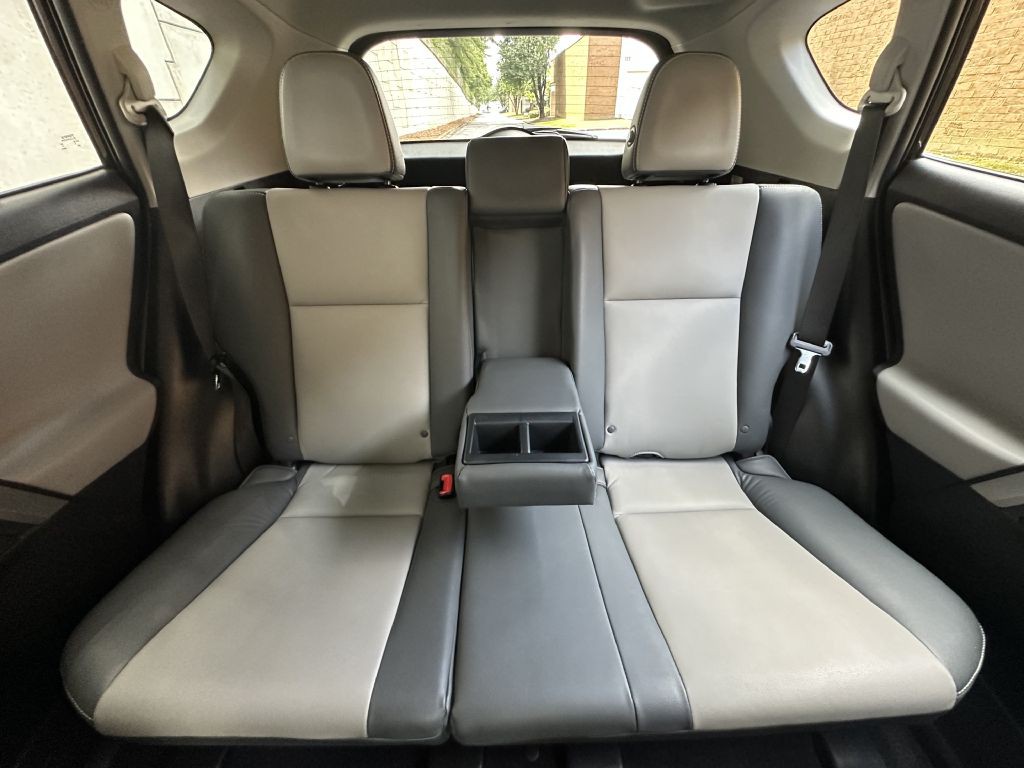 2014 Toyota Rav4 Image 18