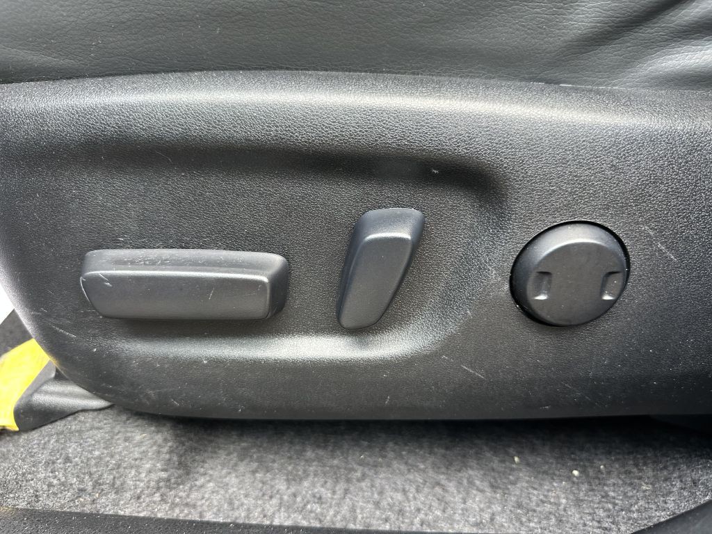 2014 Toyota Rav4 Image 22