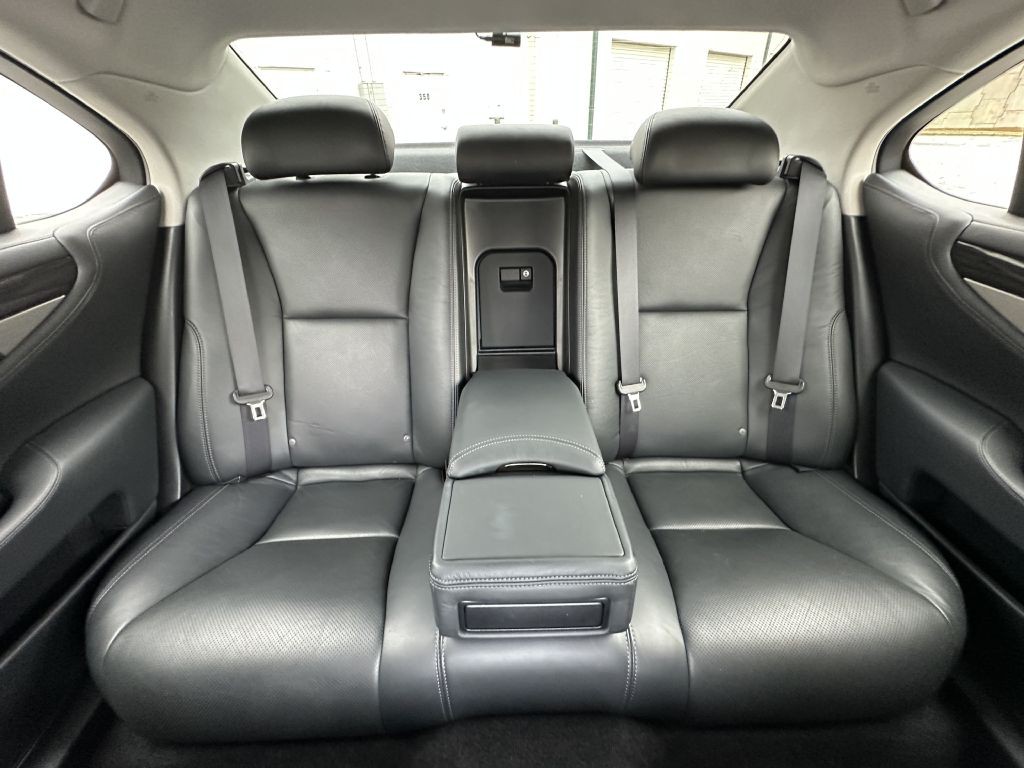 2014 Lexus LS Image 19