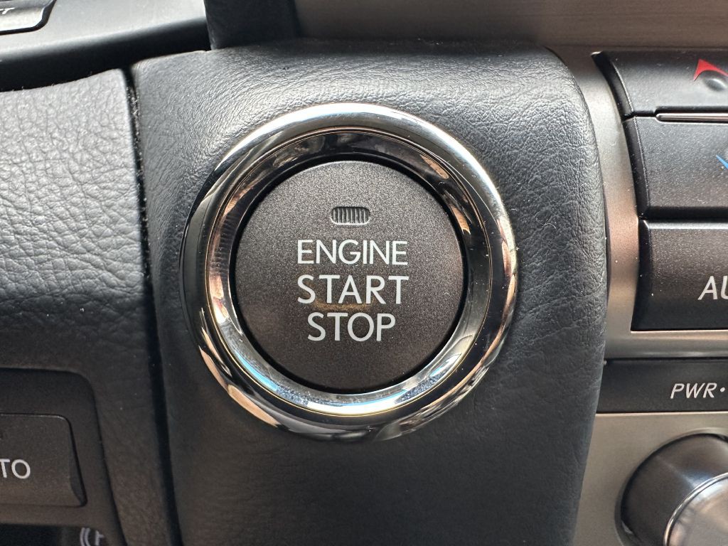 2014 Lexus LS Image 28