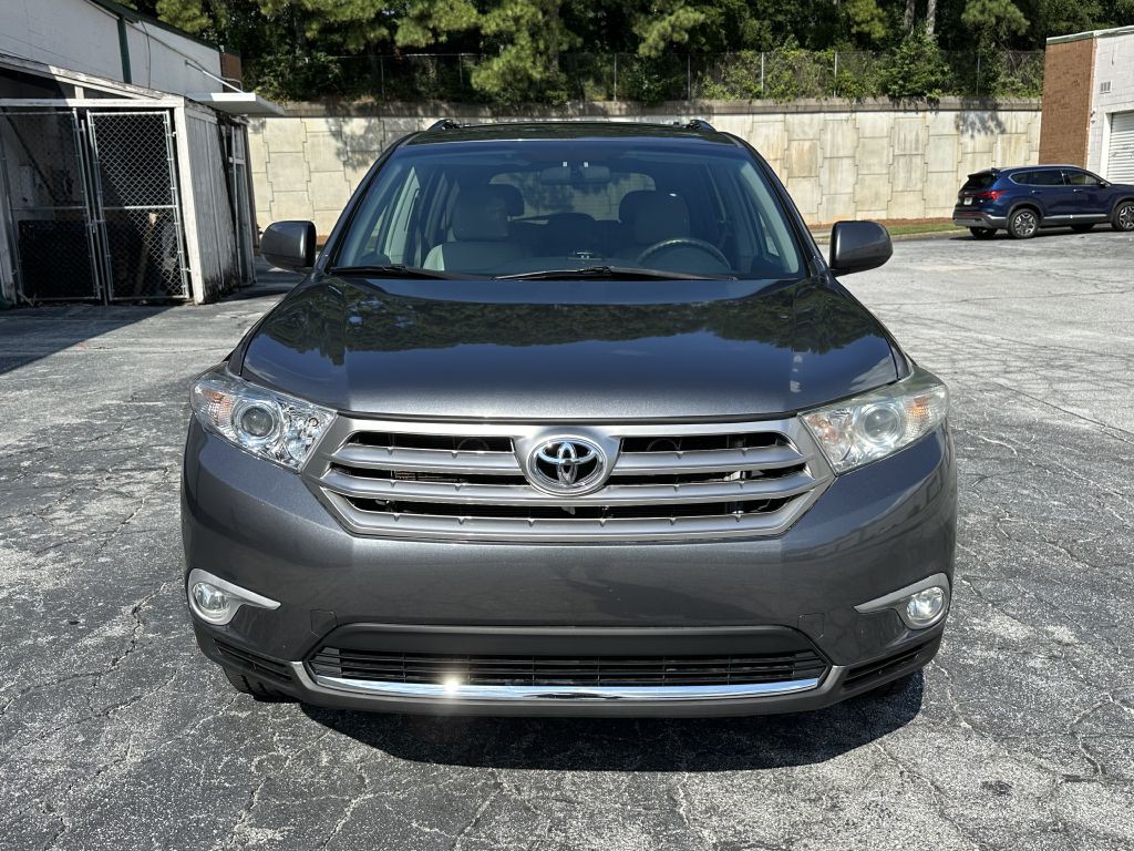 2013 Toyota Highlander Image 2