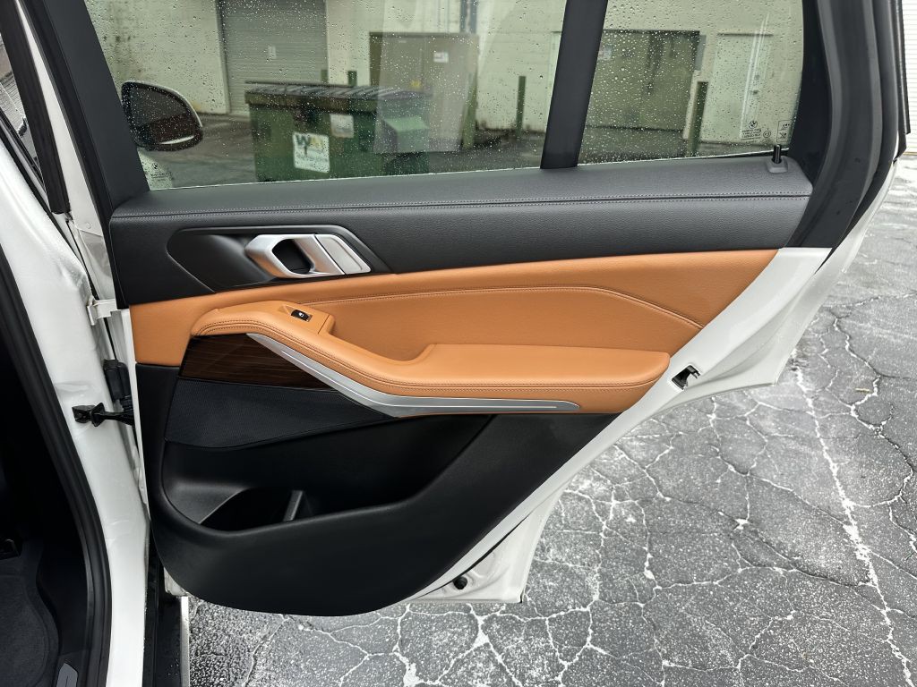2019 BMW X5 Image 15