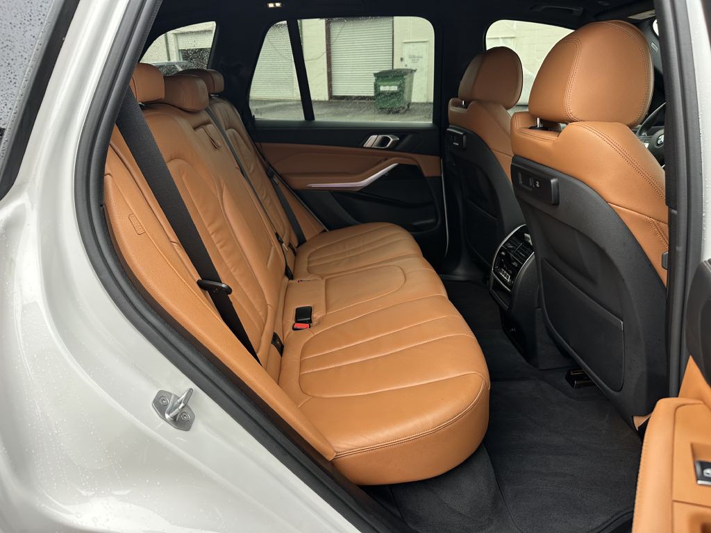 2019 BMW X5 Image 16