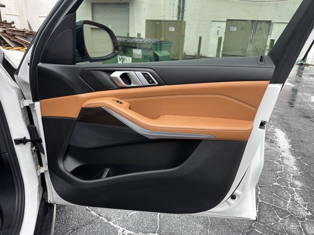 2019 BMW X5 Image 17