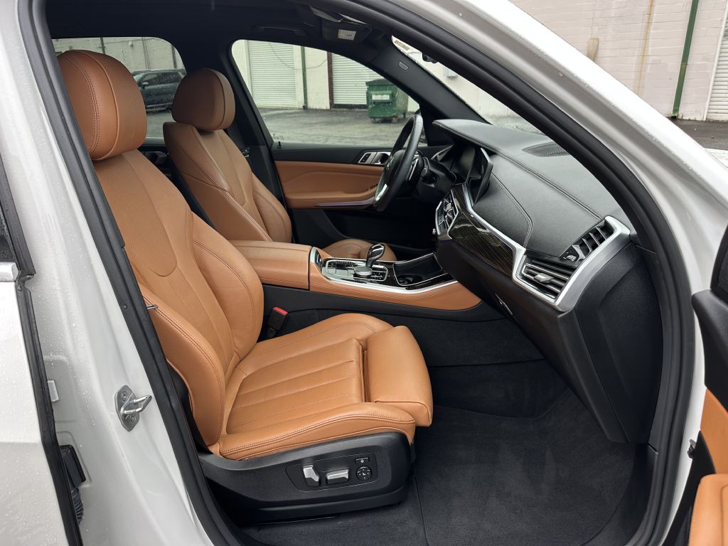 2019 BMW X5 Image 18