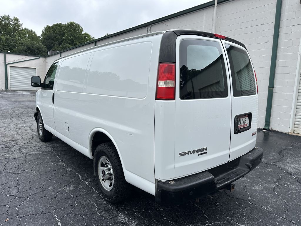 2015 GMC Savana Image 4