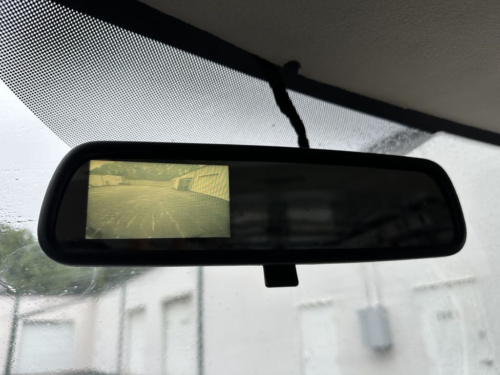 2015 GMC Savana Image 23