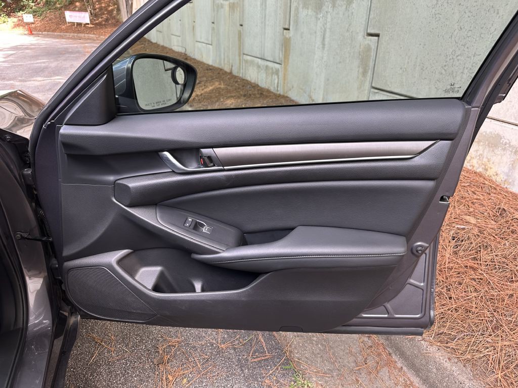 2021 Honda Accord Image 17