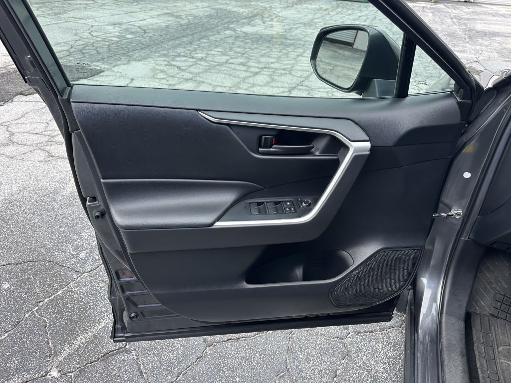 2020 Toyota Rav4 Image 10