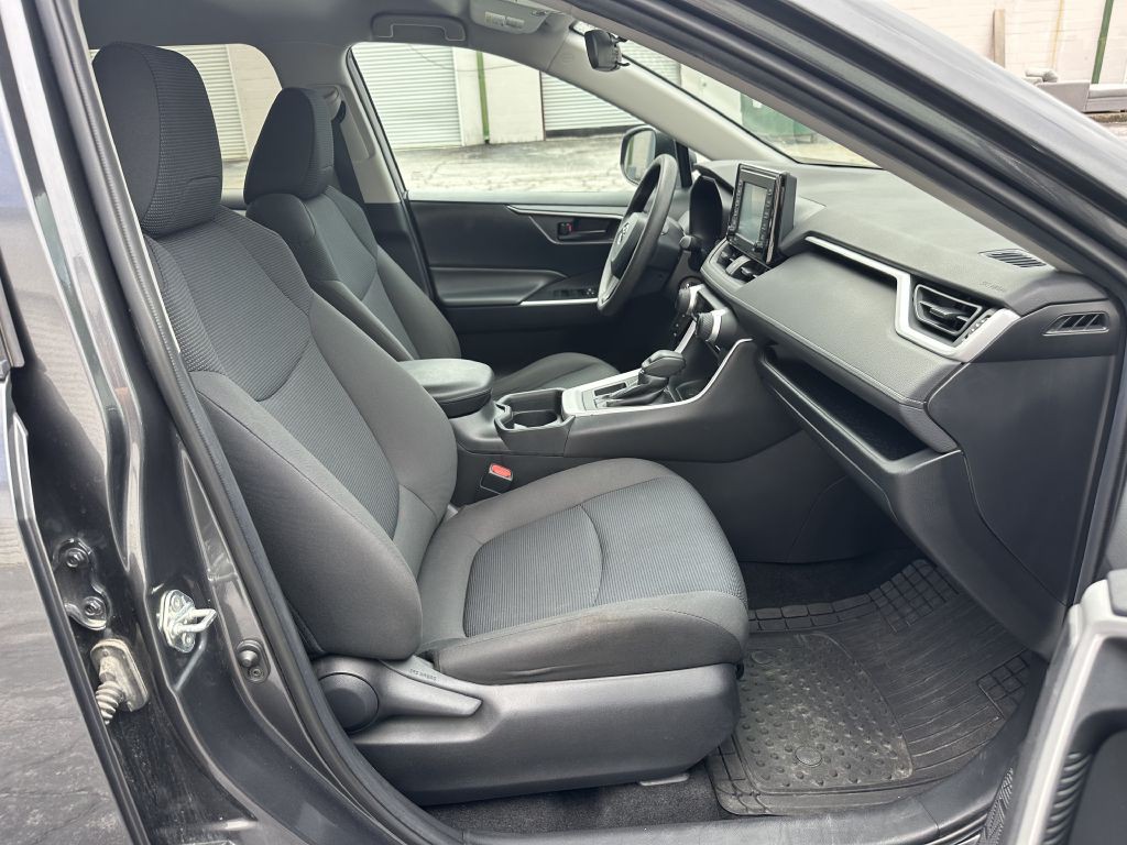 2020 Toyota Rav4 Image 18