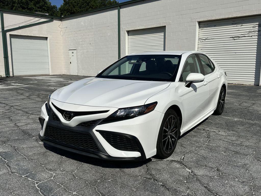 2022 Toyota Camry Image 1