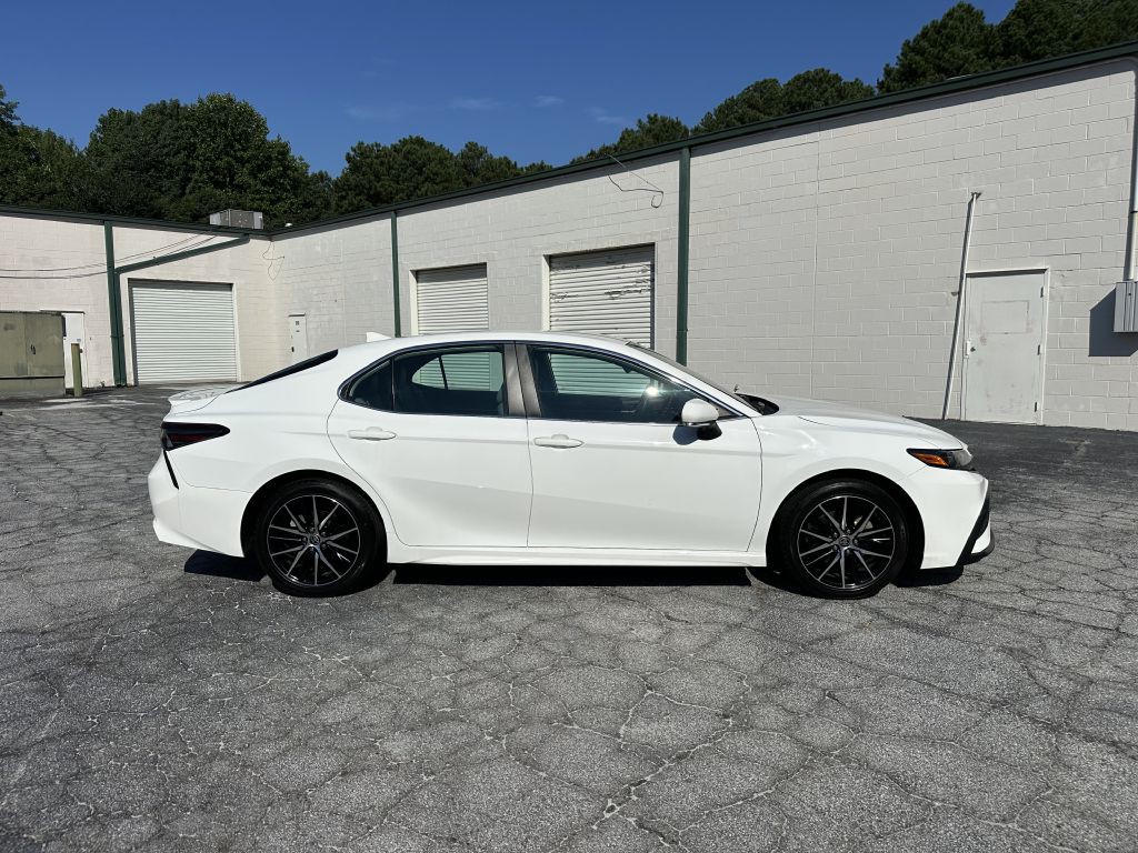 2022 Toyota Camry Image 4