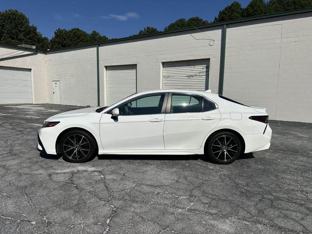 2022 Toyota Camry Image 8