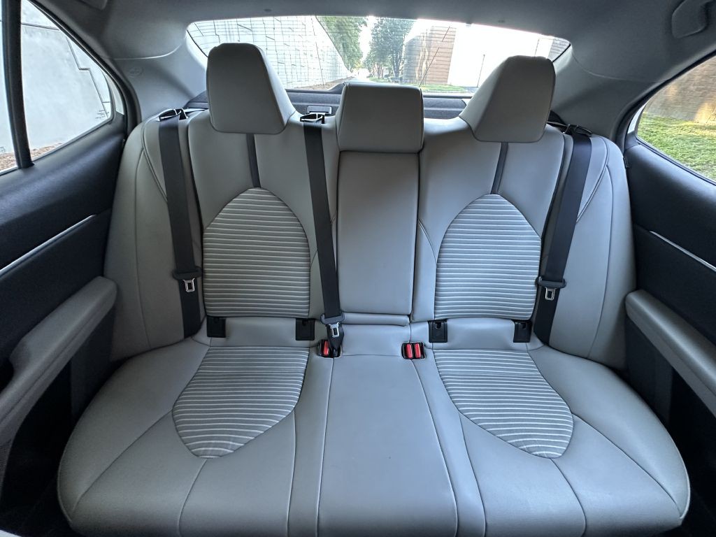 2022 Toyota Camry Image 19