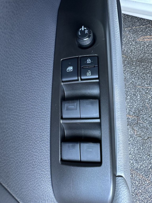 2022 Toyota Camry Image 21