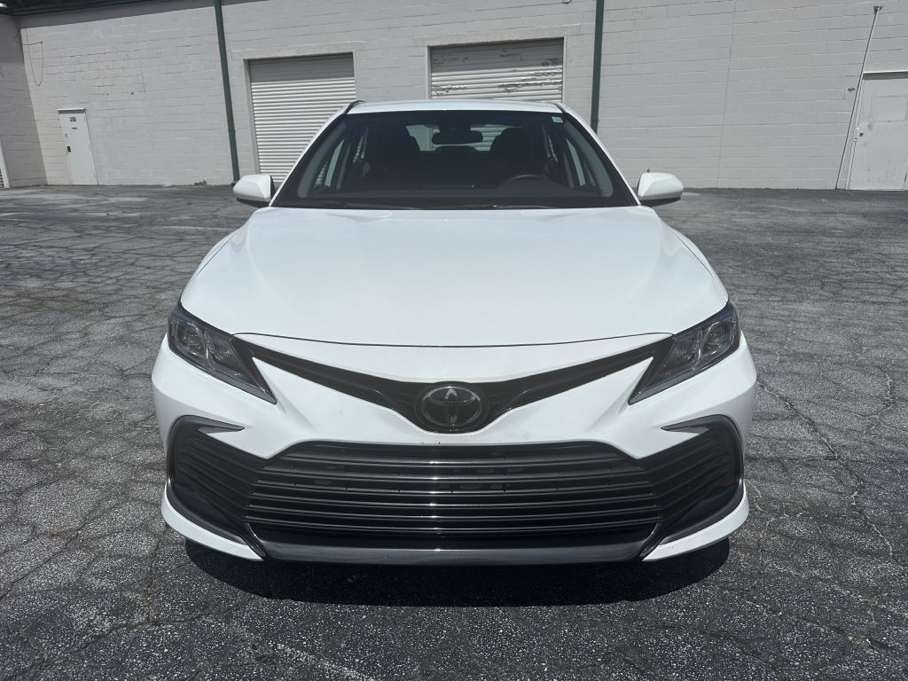 2022 Toyota Camry Image 2