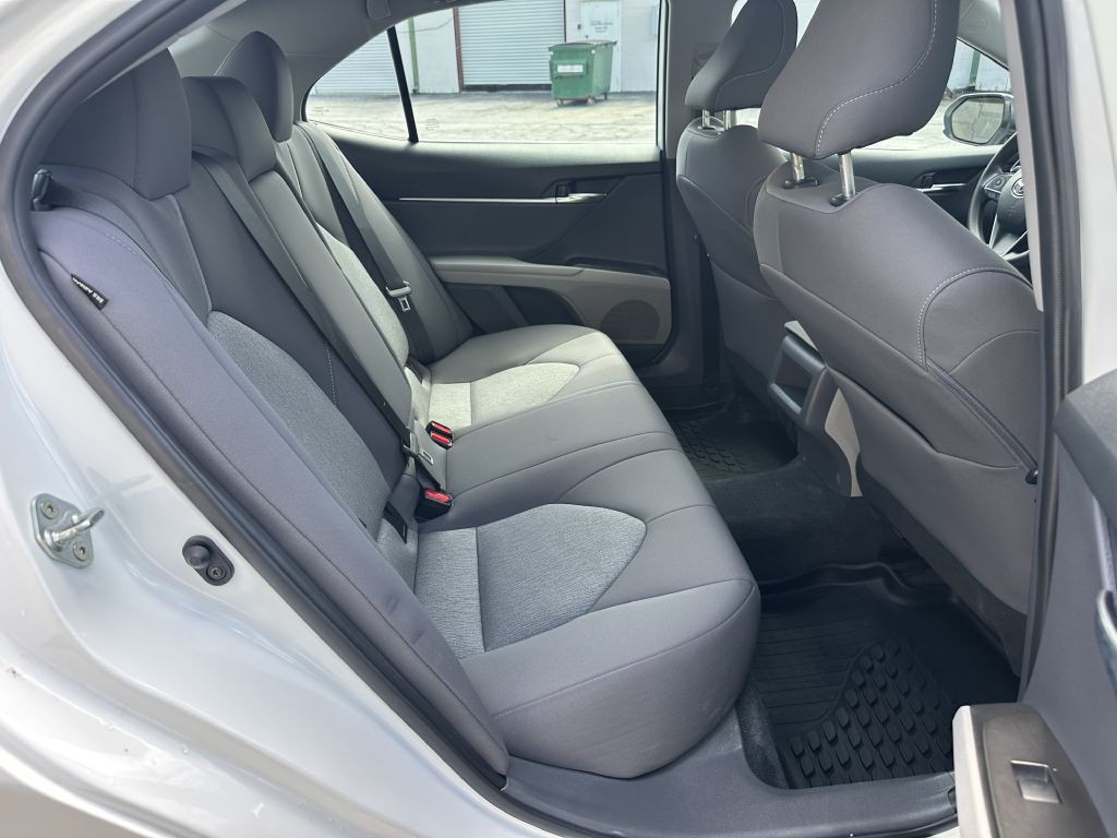 2022 Toyota Camry Image 16