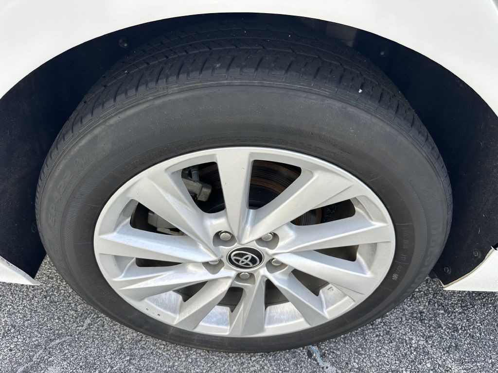 2022 Toyota Camry Image 33