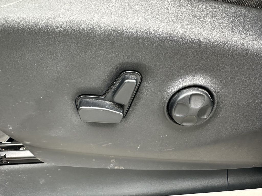 2018 Chrysler Pacifica Image 21