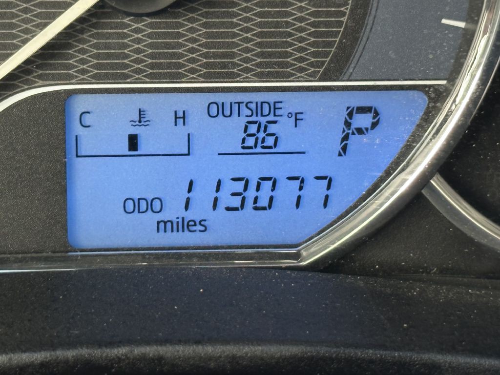 2015 Toyota Corolla Image 25