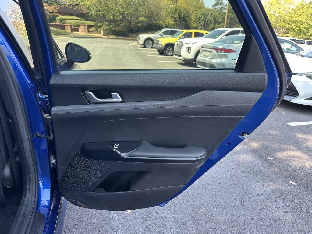 2023 Kia K5 Image 16