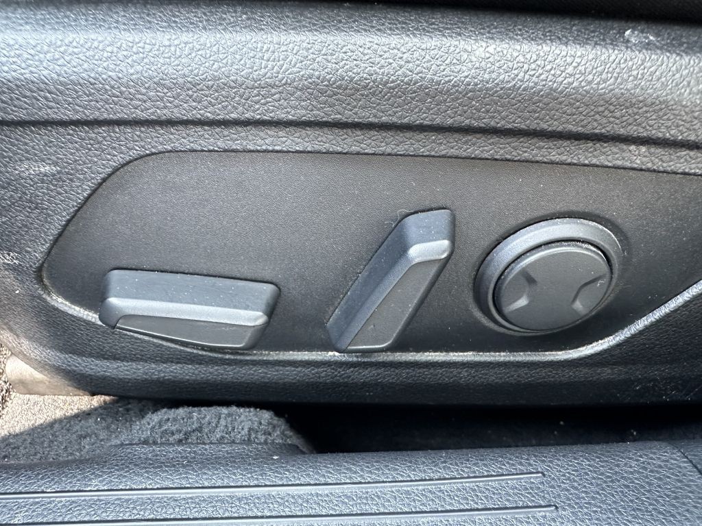 2023 Kia K5 Image 23