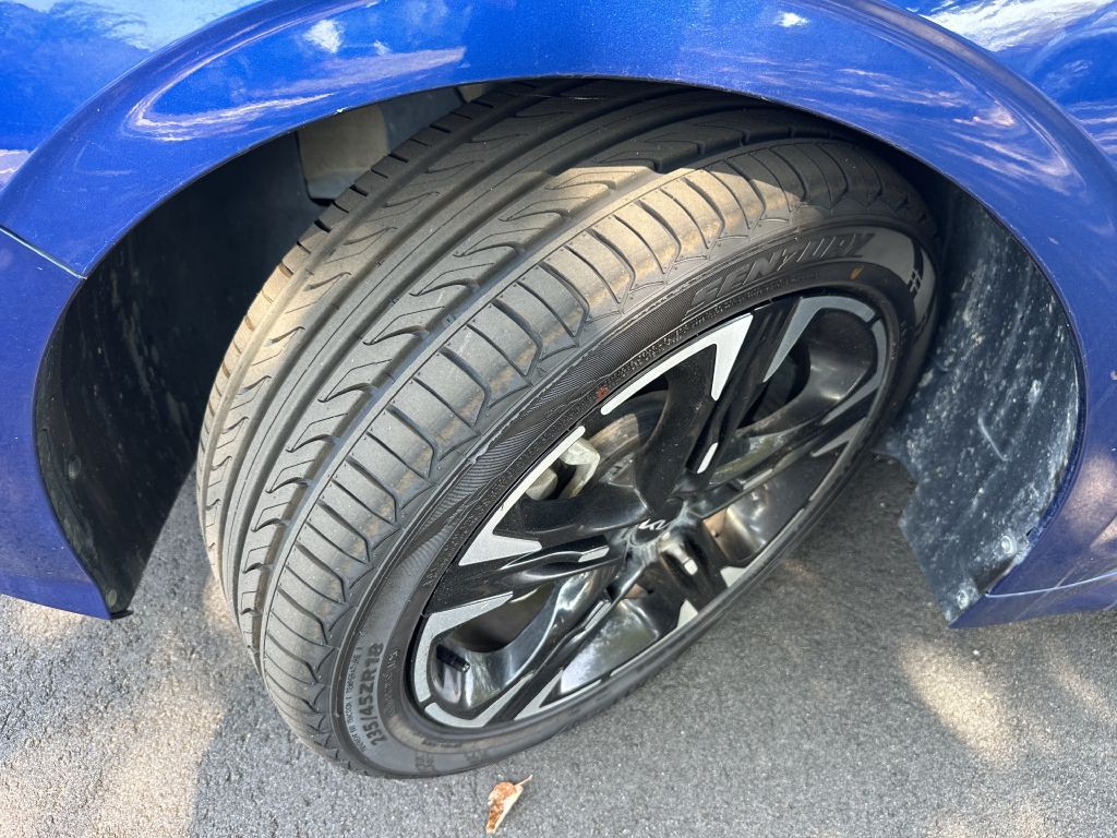 2023 Kia K5 Image 35