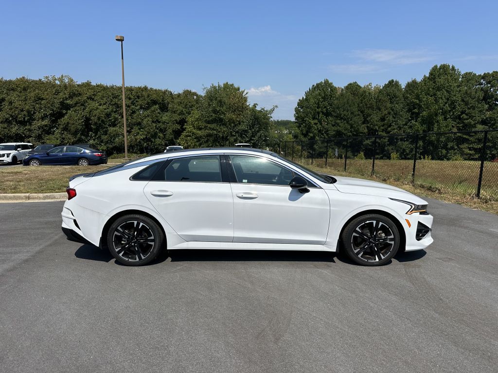 2023 Kia K5 Image 4