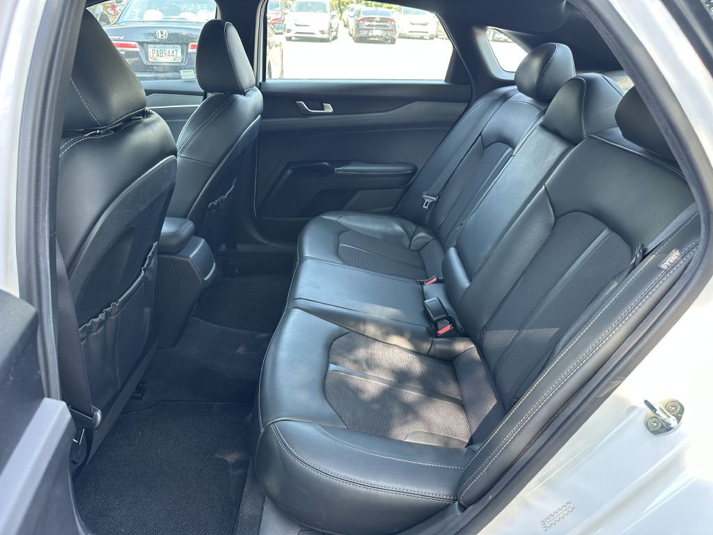 2023 Kia K5 Image 14