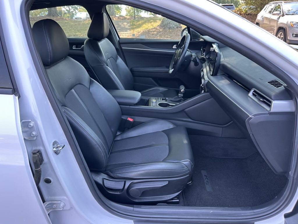 2023 Kia K5 Image 19