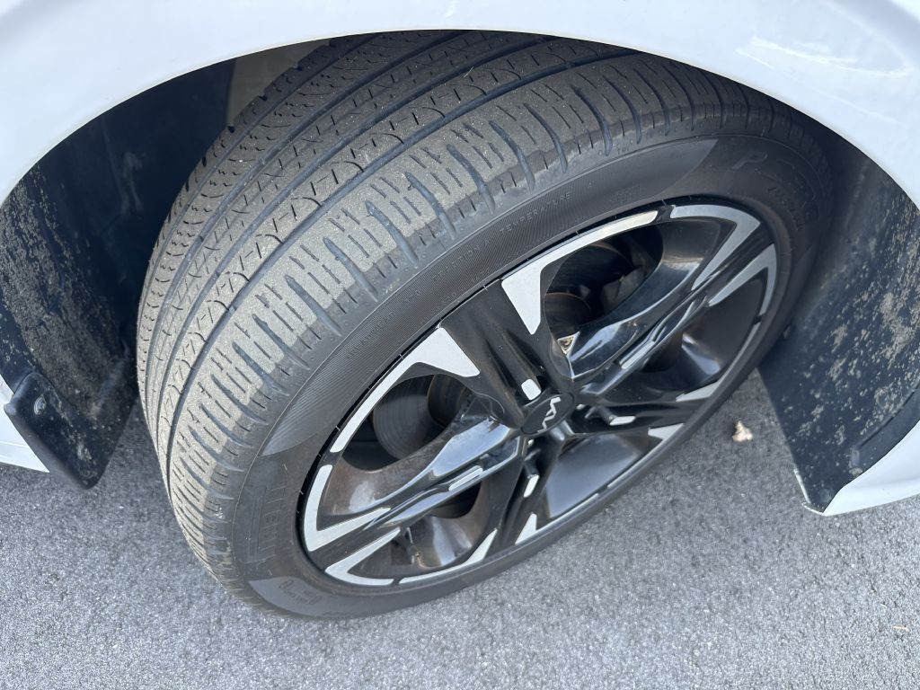 2023 Kia K5 Image 39
