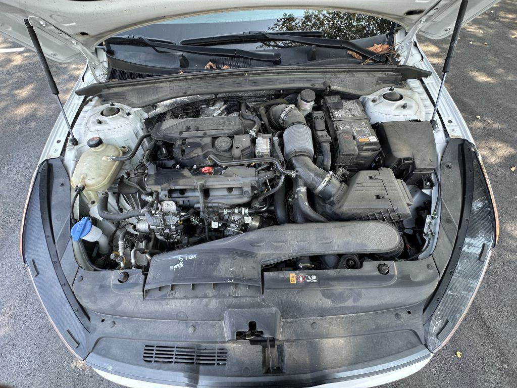2023 Kia K5 Image 40